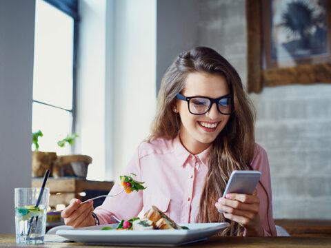 La trasparenza piace a tutti, non solo ai fashion stylist