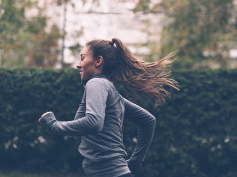 Correre con il freddo? Ecco l'abbigliamento tecnico per farlo al top