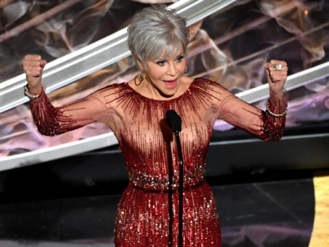 Jane Fonda fa dietrofrónt: a 82 anni è ora di invecchiare