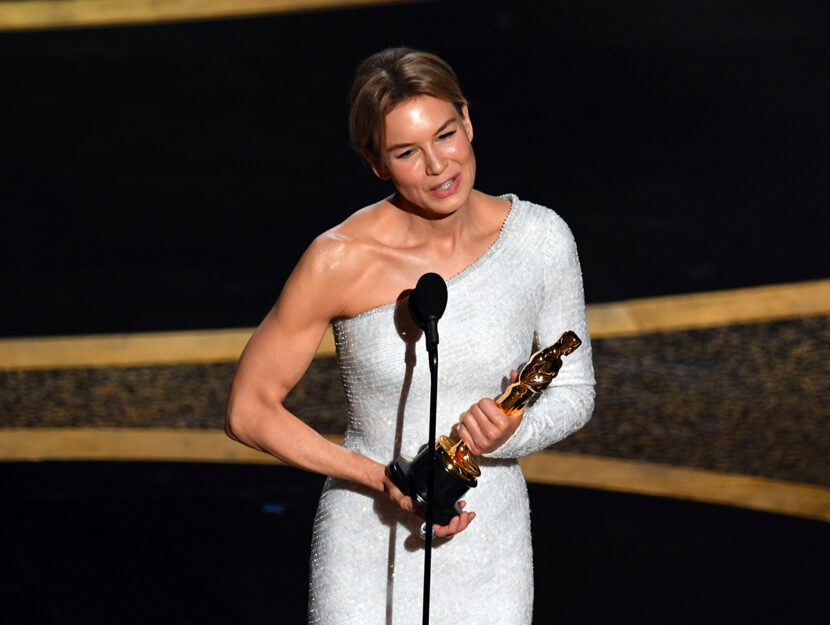 Renée Zellweger ritira il premio come Miglior attrice protagonista per Judy