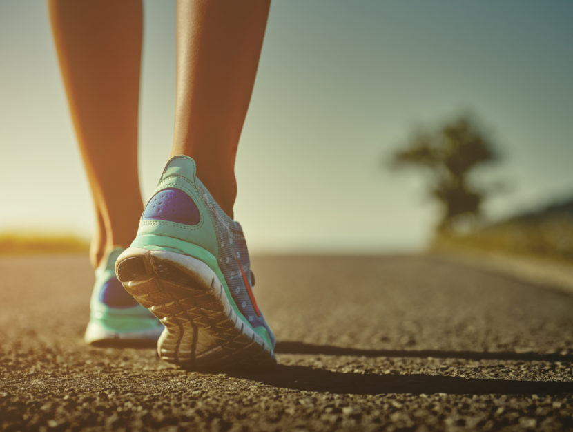 camminare scarpe da donna strada