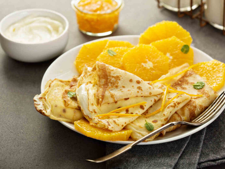 Crêpes Suzette ai mandarini e pistacchi caramellati