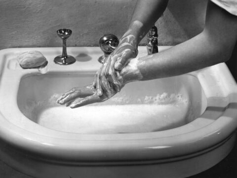 Coronavirus, l’igiene delle mani