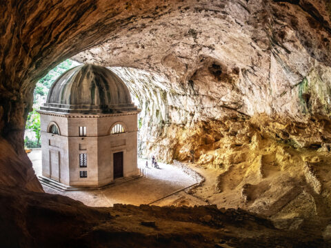Un giorno da speleologi: grotte da visitare in Italia