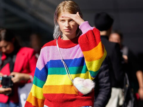 Rainbow Style: 5 outfit a tema arcobaleno che saranno di buon auspicio