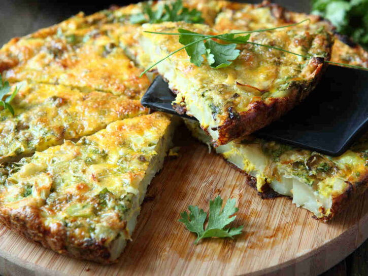 Frittata con asparagi e fave: fresca e saporita