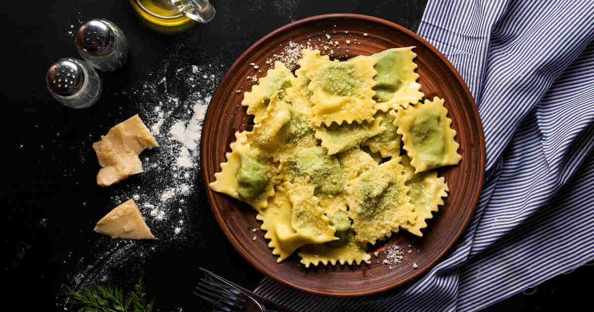 Ravioli di Fave e Pesto: la Pasta Fresca che Sorprende - Donna Moderna