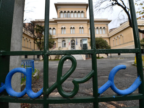 Scuola: non c'è ancora la data di riapertura