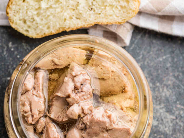 Tonno sott'olio fatto in casa: la ricetta catanese da conservare tutto l'anno