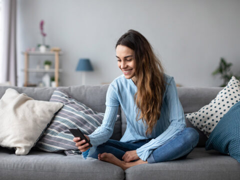 Festa della mamma a distanza: come sentirsi vicine anche lontano