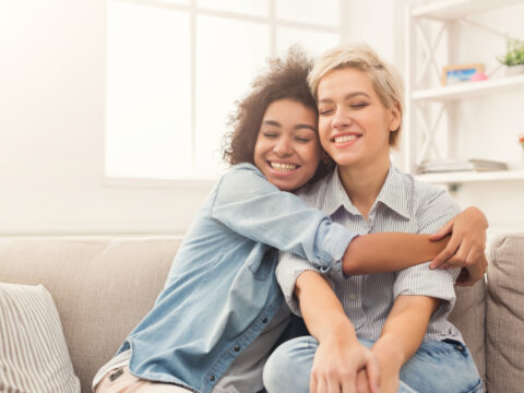 Le amiche d'infanzia lasciano un'impronta nel tuo cuore