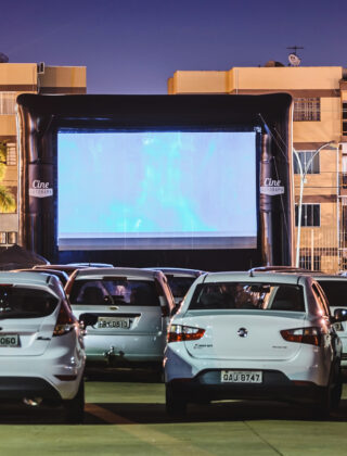 Drive-in, il nuovo modo di andare al cinema