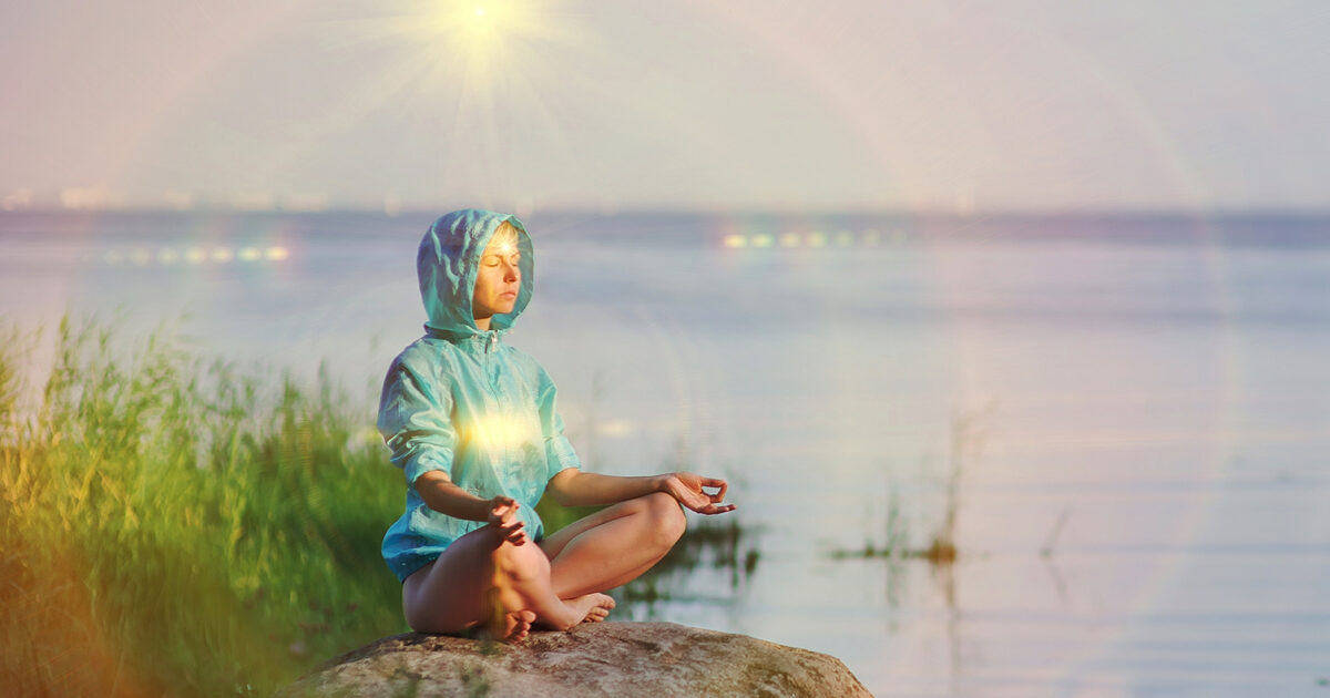Tantra yoga: cos'è, i benefici, la pratica e i corsi migliori - Donna ...