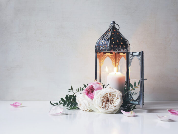 Come decorare una lanterna con fiori freschi