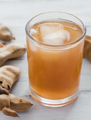 Cucinare con il tamarindo: frutto, pasta e sciroppo