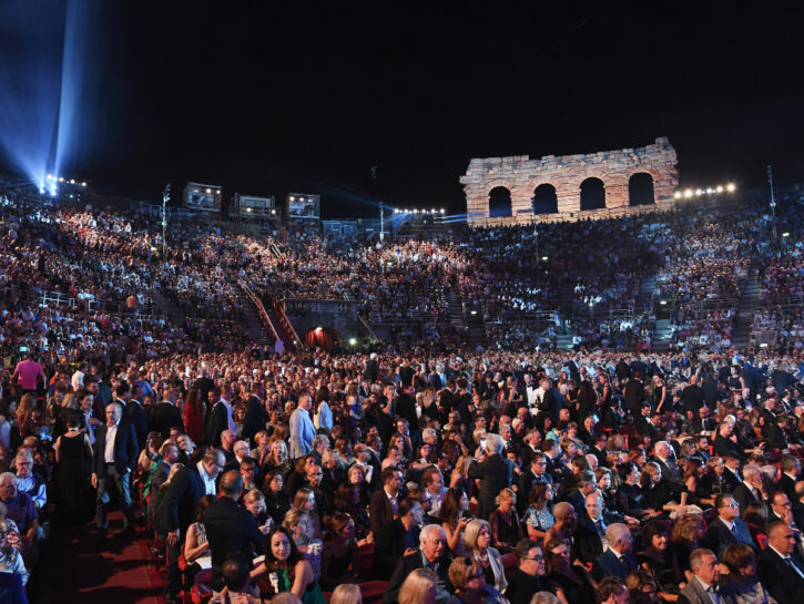 Heroes, il primo grande concerto italiano in streaming