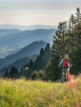 I sentieri più belli d’Italia in bici e a piedi