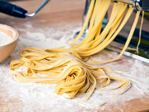 Macchina per fare la pasta: porta a tavola la tradizione in poche mosse