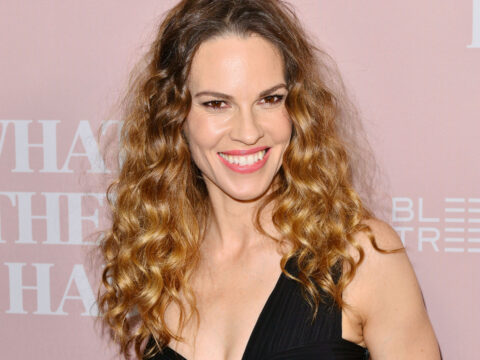 Hilary Swank è la prima astronauta su Marte nella serie Away