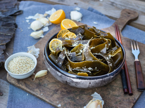 Alga wakame: cos'è, le proprietà e i nutrienti