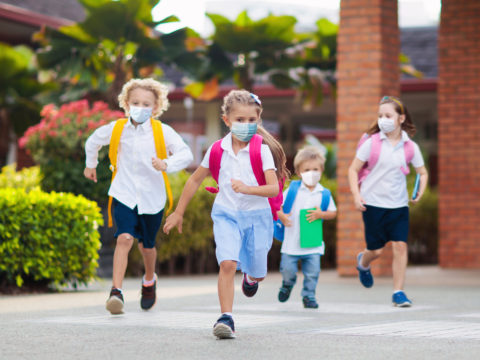 Scuola: la corsia preferenziale per i tamponi