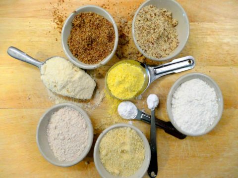 Come ridurre e sostituire la farina bianca raffinata in cucina: le valide  alternative alla farina 00 - greenMe