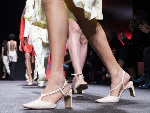 Scarpe primavera estate 2021: 10 it-shoes dalle sfilate