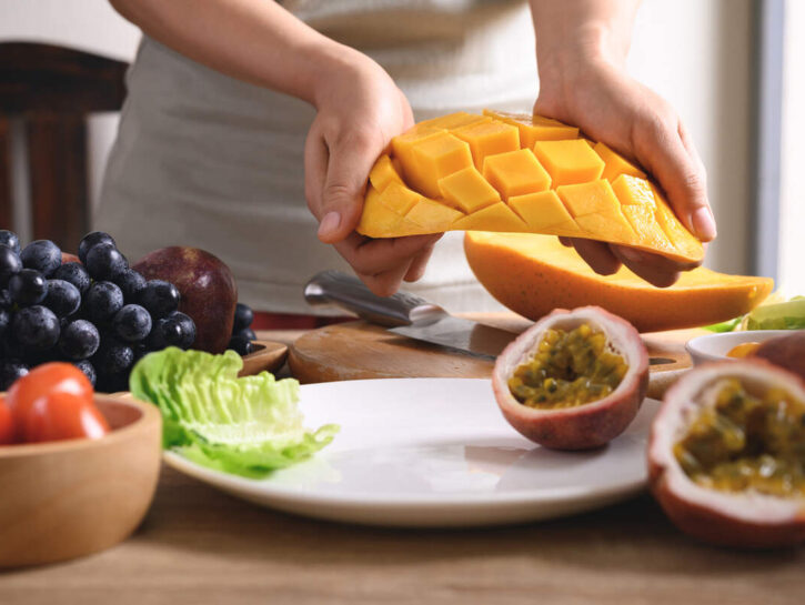 Mango, il frutto esotico che fa bene: proprietà e benefici