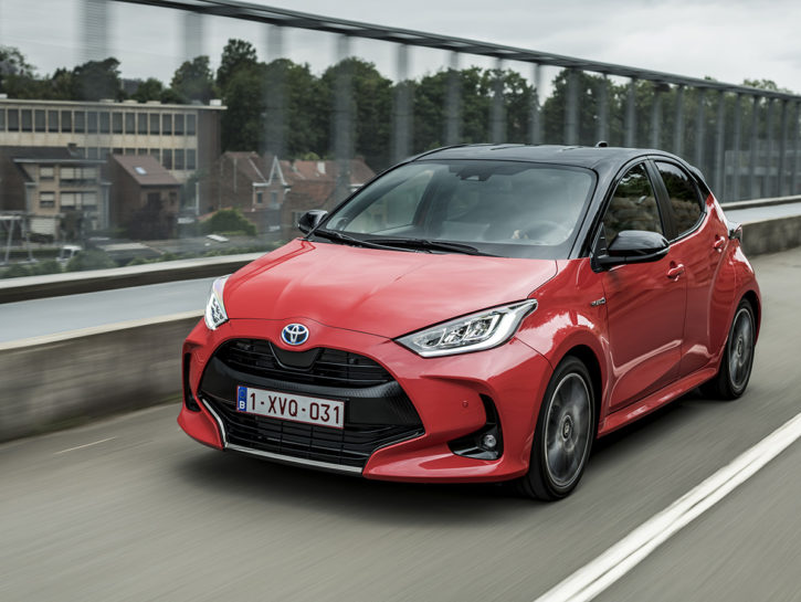 La nuova Toyota Yaris Hybrid è un piccolo gioiello 