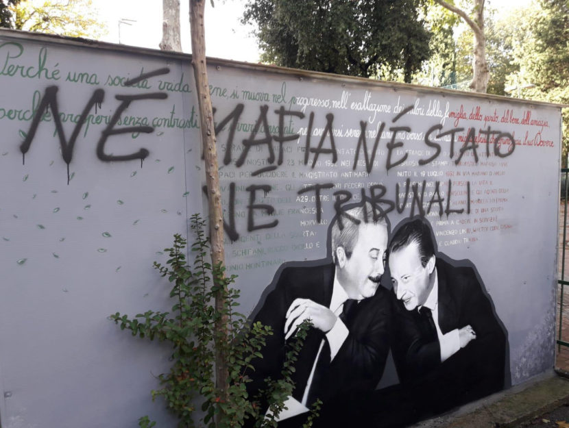 Il murale realizzato in memoria dei giudici Falcone e Borsellino