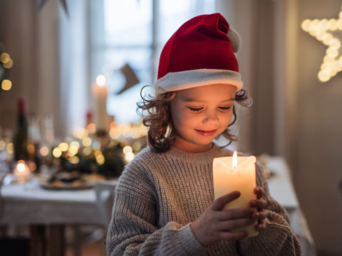 Christmas light: le candele natalizie da regalare e regalarsi