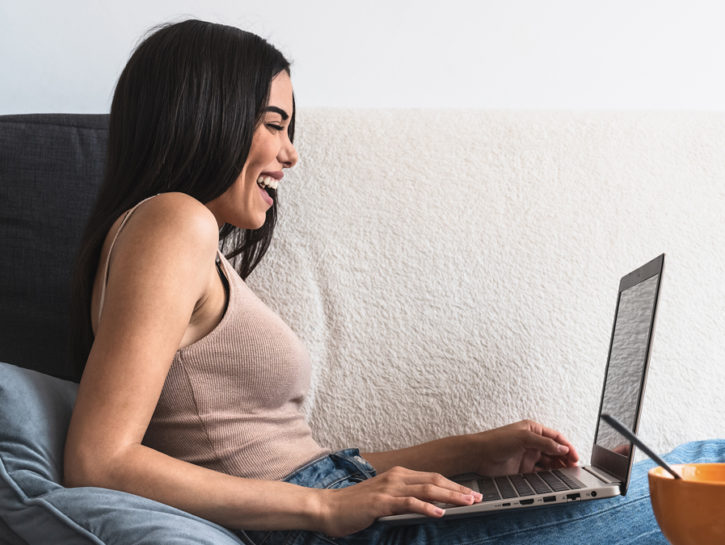 S.O.S. videocall? Occhio al look: 4 idee per non sbagliare