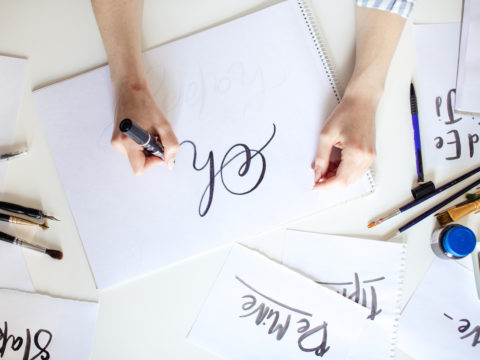 Scrivere a mano: perché ci piace sempre di più