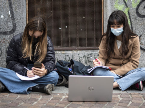 Scuola chiusa e Dad: i ragazzi recupereranno il tempo perso?