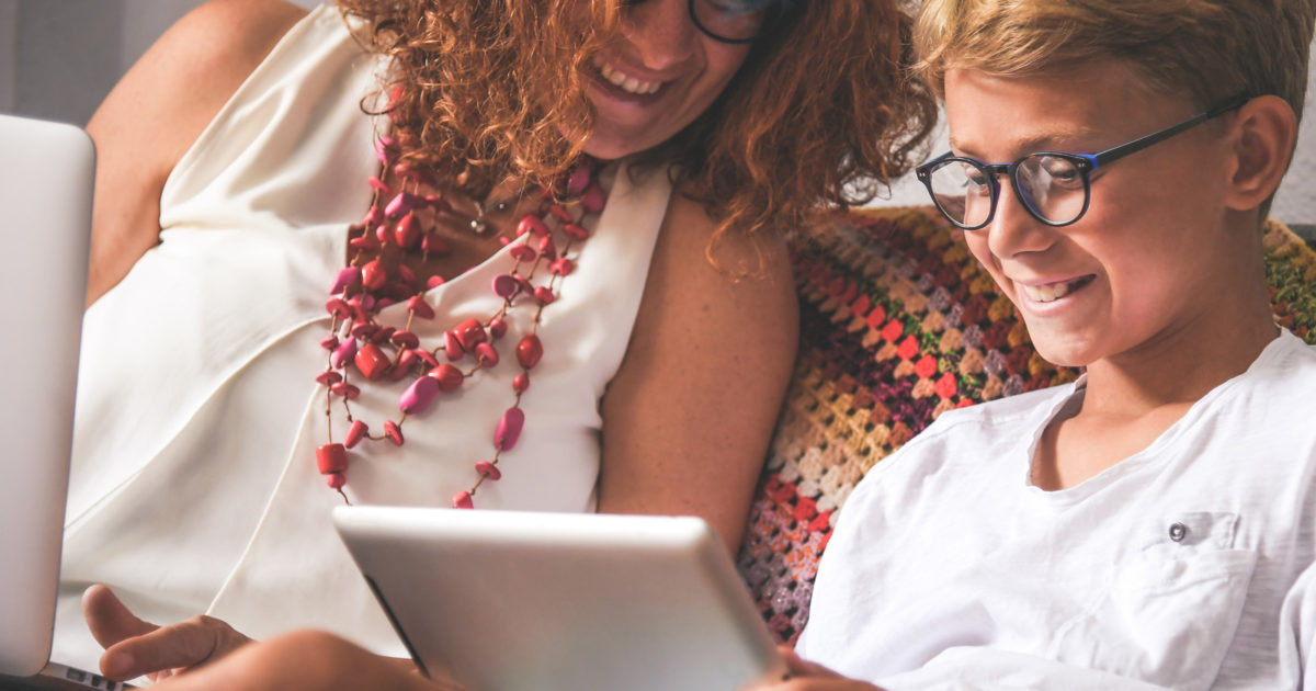 I Capi Del Web Vietano Ai Figli