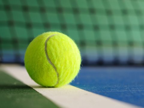 Palline da tennis in lavatrice: il trucco per risparmiare energia