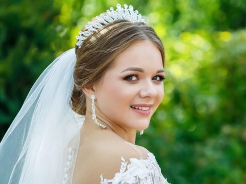 Abiti da sposa 2021: perché le nuove spose torneranno a uno stile barocco