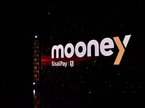 Mooney Show: il quiz per chi chiede la luna!