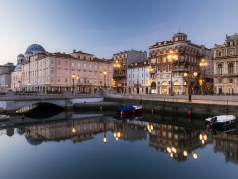 Viaggio a Trieste inseguendo la bora