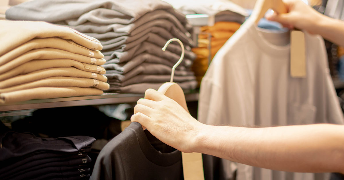 I trucchi per capire se gli abiti che indossiamo sono di puro cotone -  Donna Moderna