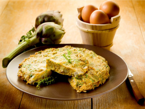 Frittata con i carciofi: la ricetta facile e sfiziosa