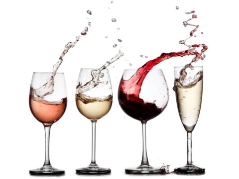 Galateo del vino: dal tappo al bicchiere, come evitare errori grossolani