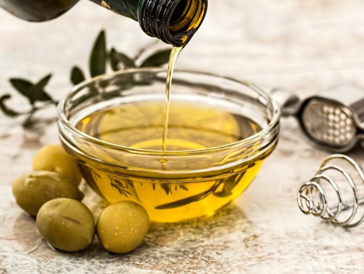 Come fare l'olio d'oliva in casa