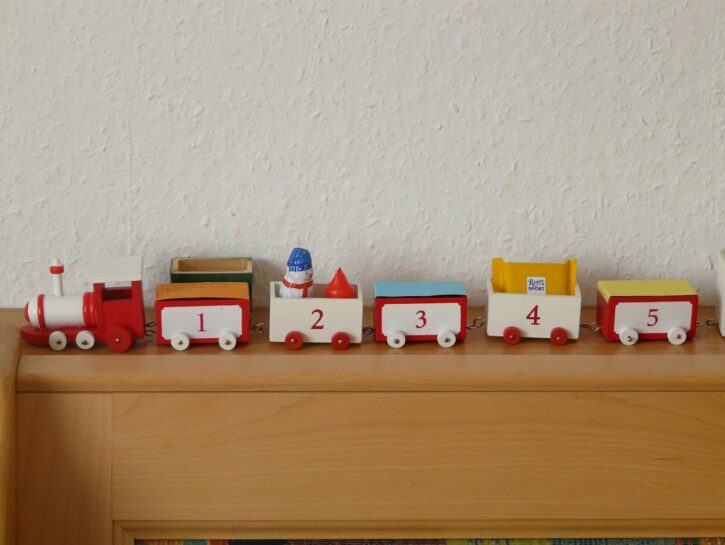 Come costruire un trenino di legno
