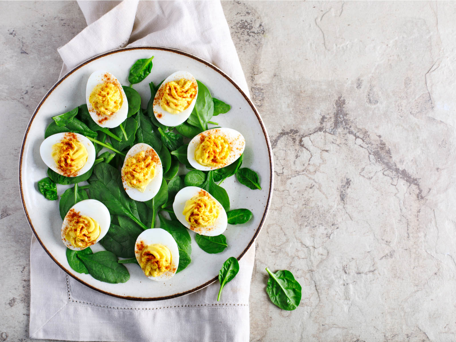 Ricetta Uova sode ripiene e farcite - Donna Moderna