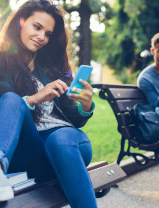 Bumble, la app di dating dove è la donna a fare il primo passo