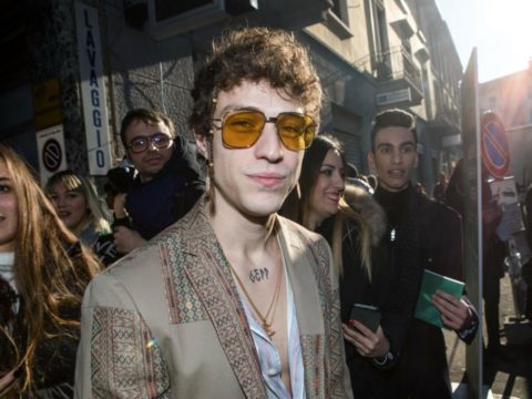 Irama resta in gara a Sanremo 2021 con "La genesi del tuo colore": le modifiche al regolamento