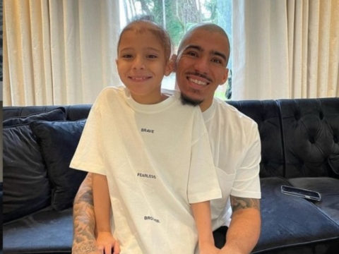 Il figlio di Allan ha l’alopecia e il calciatore si rasa per solidarietà
