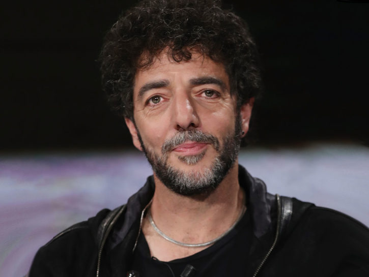Max Gazzè, le curiosità sul cantante-menestrello in gara a Sanremo 2021 con 