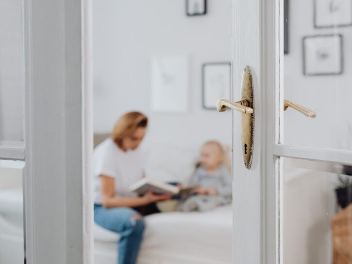 Come intervenire su una porta fuori squadra